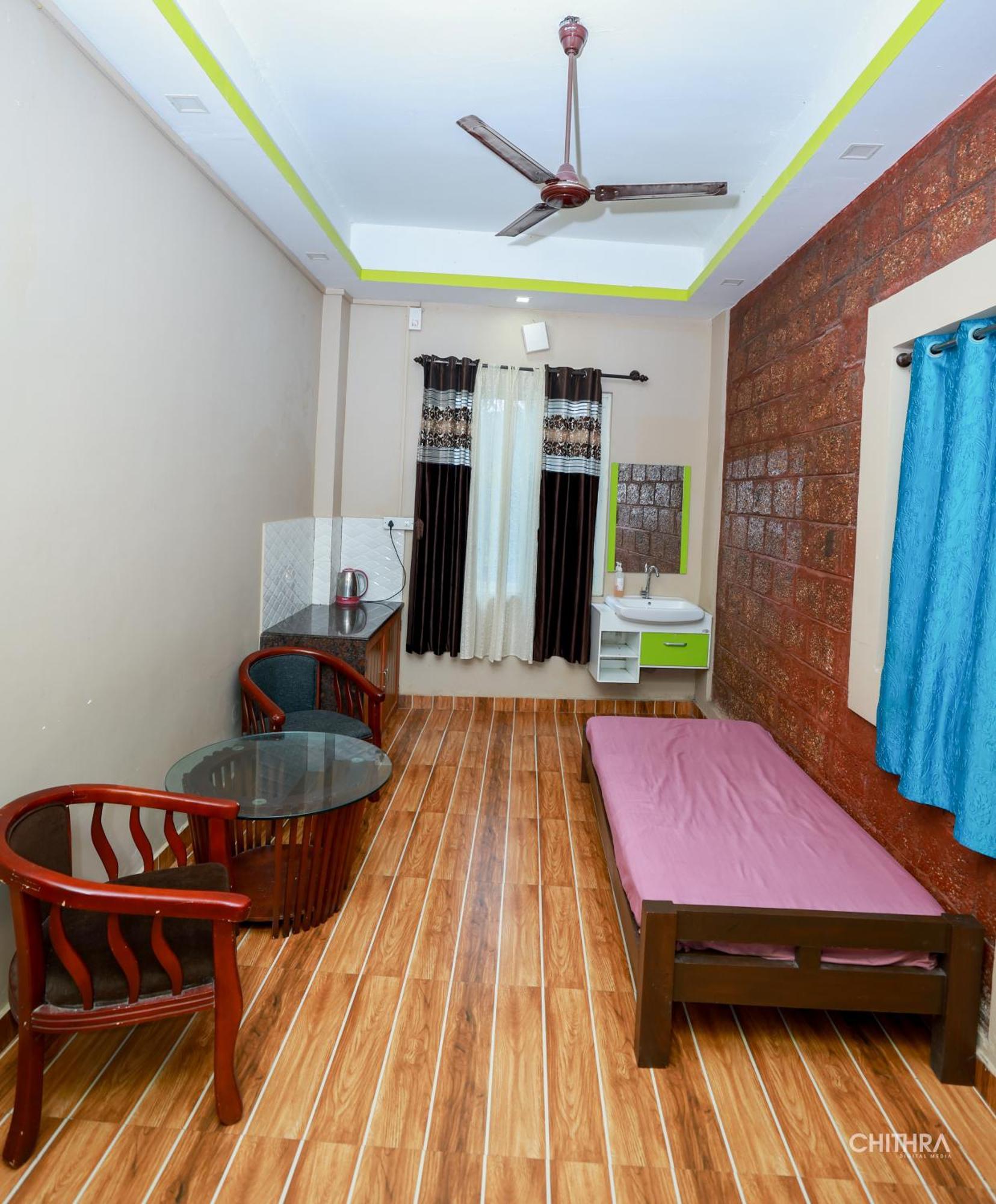Homestay Sana Riverside Madikeri