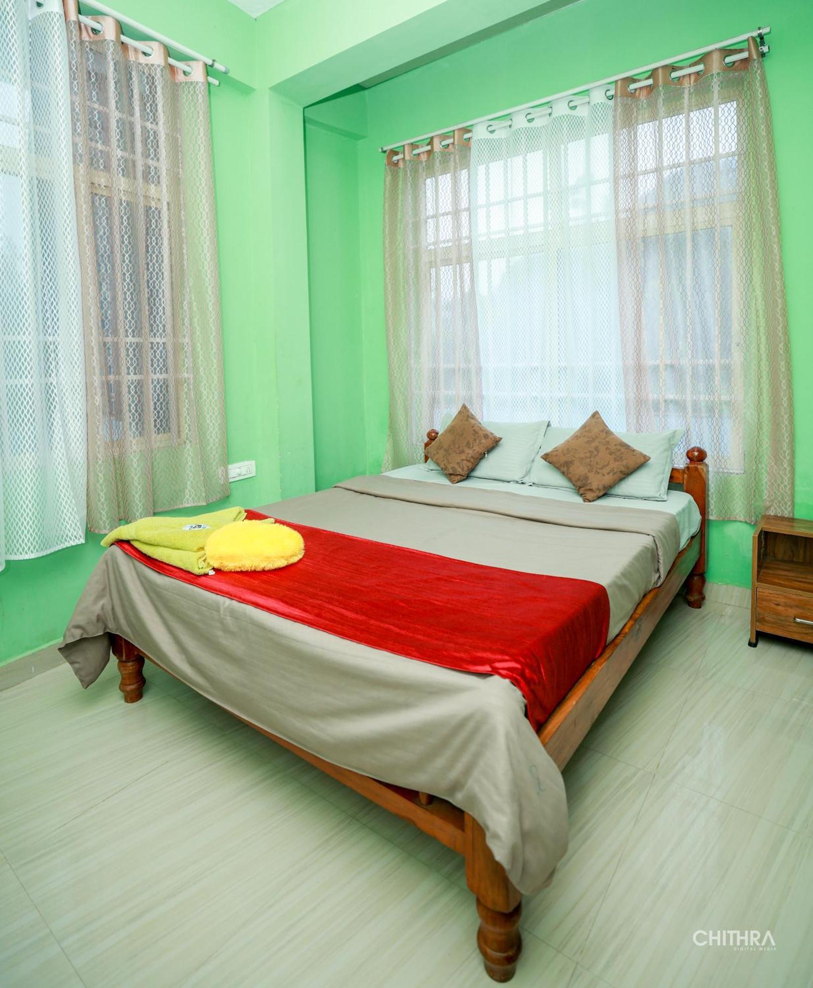 Sana Riverside Homestay