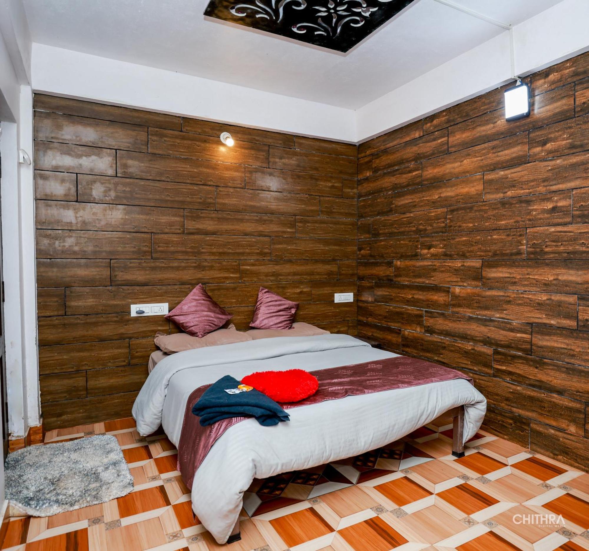 Sana Riverside Homestay