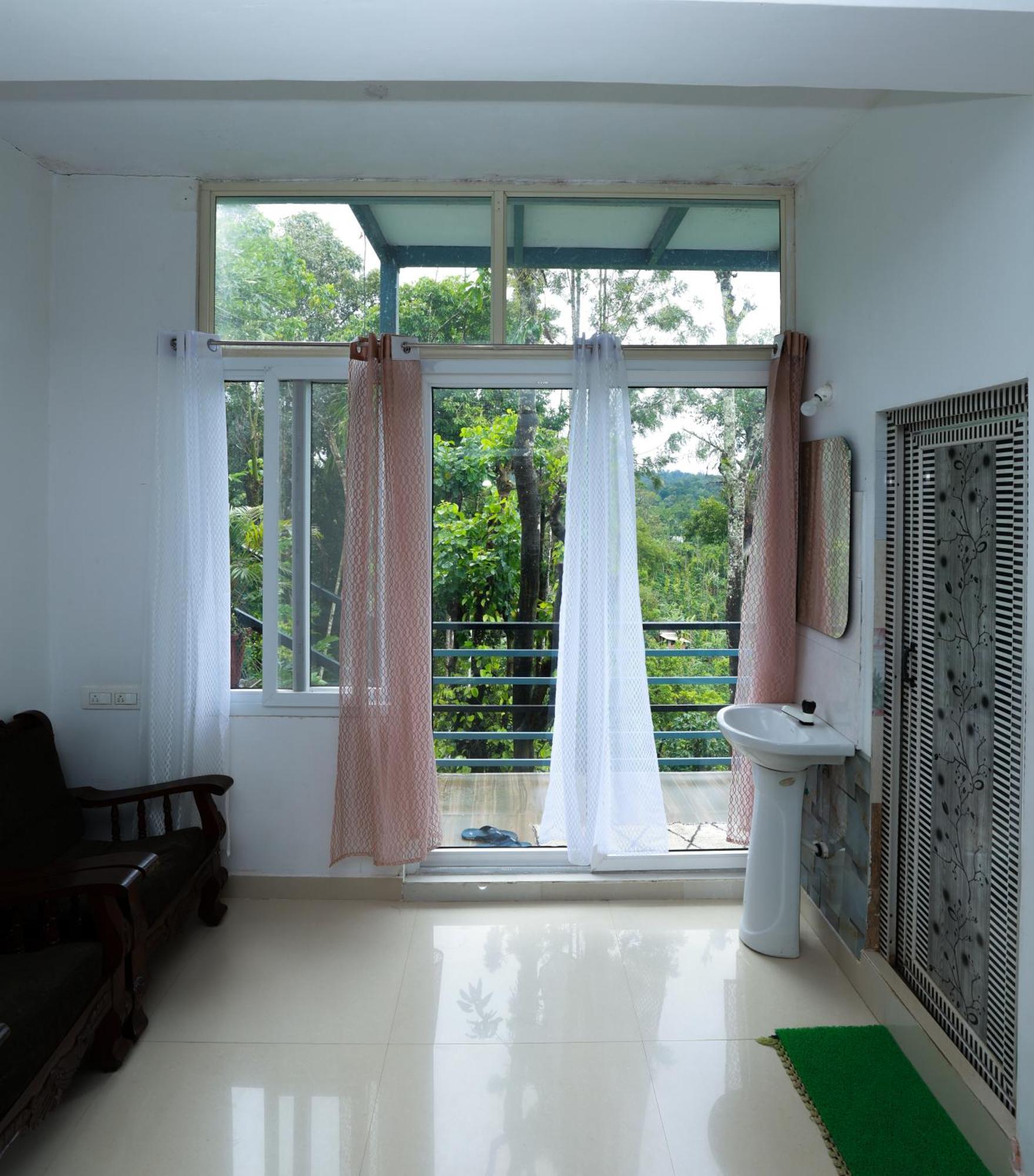 Homestay Sana Riverside Madikeri