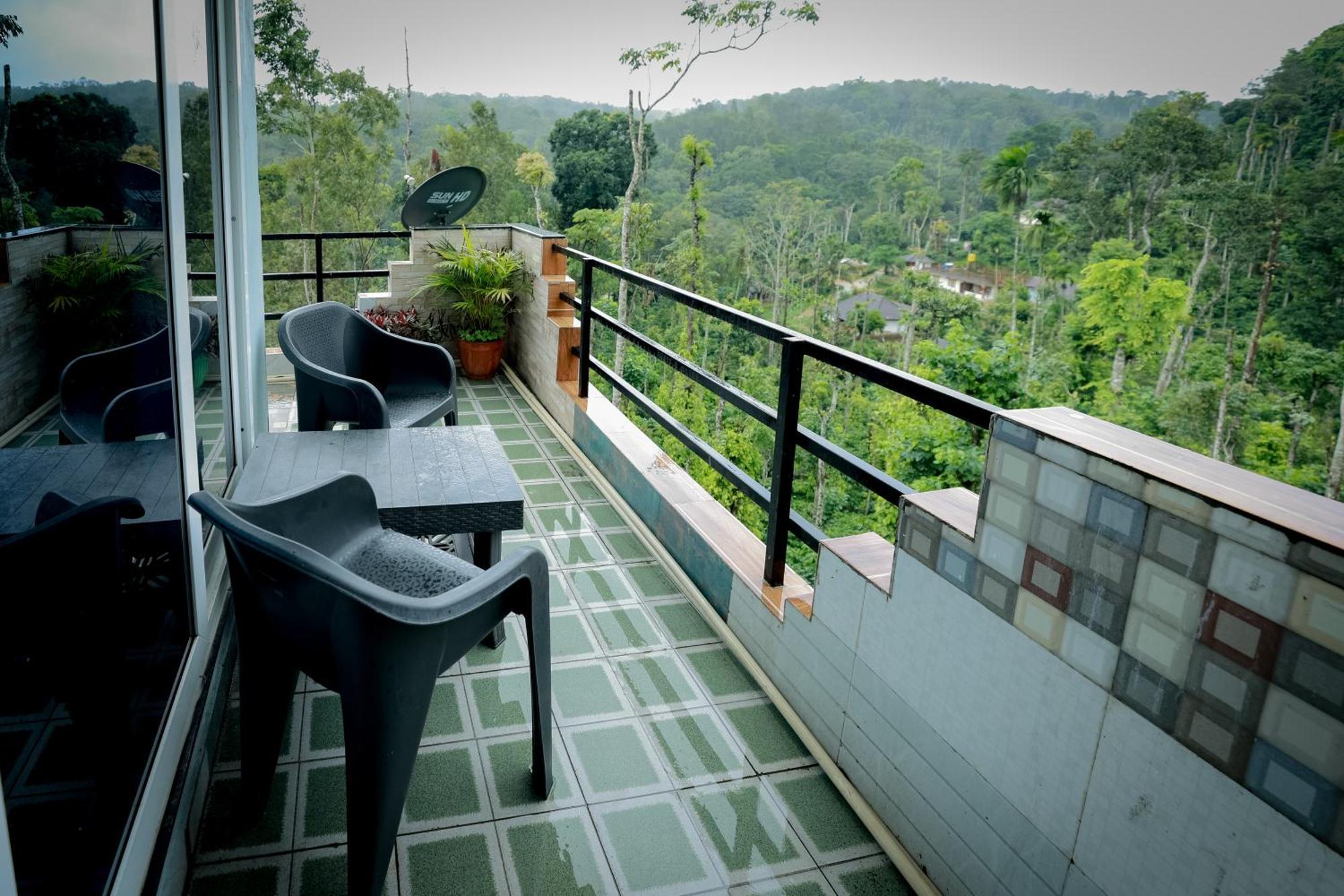 Homestay Sana Riverside *